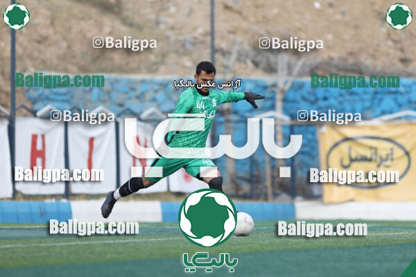 هوادار 0–1 مقاومت
