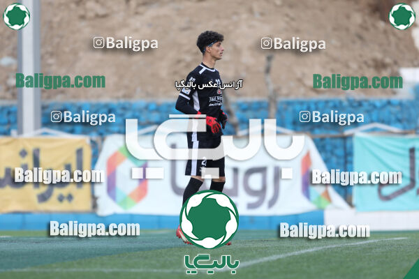 هوادار 0–1 مقاومت