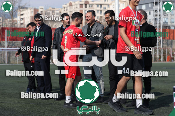 پرسپولیس 2–1 پیروزان تکین ایرانیان