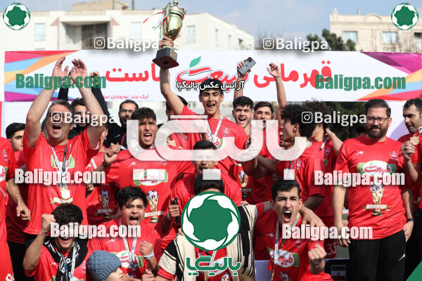 پرسپولیس 2–1 پیروزان تکین ایرانیان