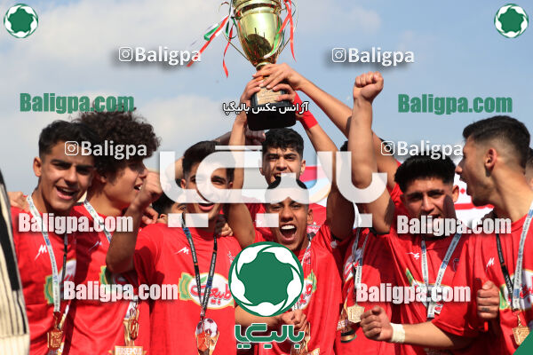 پرسپولیس 2–1 پیروزان تکین ایرانیان