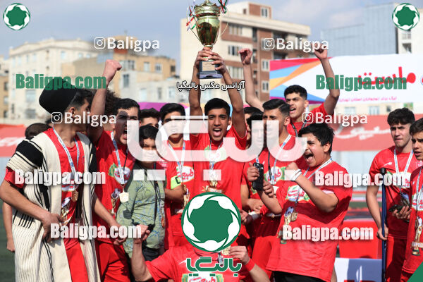 پرسپولیس 2–1 پیروزان تکین ایرانیان