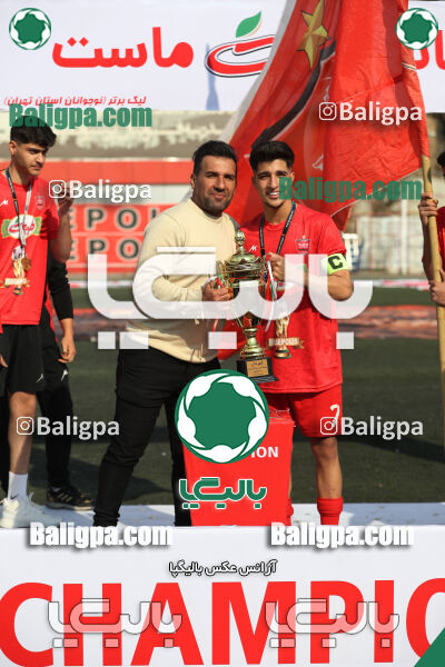 پرسپولیس 2–1 پیروزان تکین ایرانیان