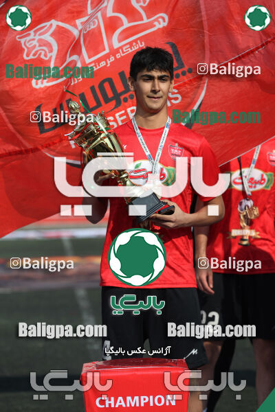 پرسپولیس 2–1 پیروزان تکین ایرانیان