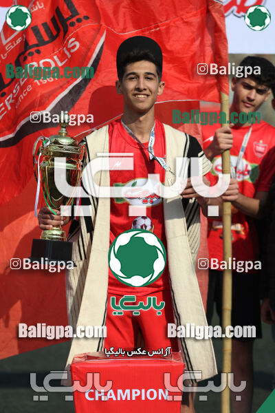 پرسپولیس 2–1 پیروزان تکین ایرانیان