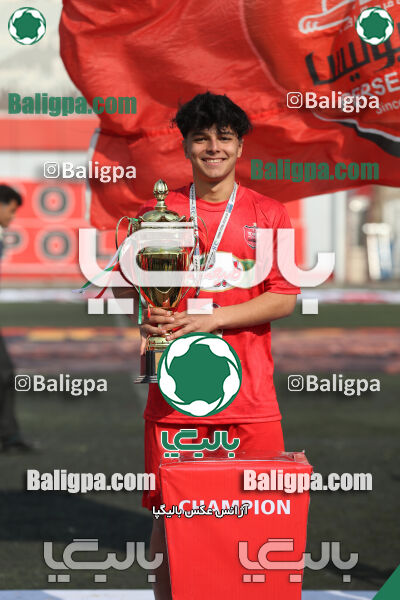 پرسپولیس 2–1 پیروزان تکین ایرانیان