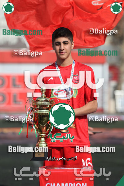 پرسپولیس 2–1 پیروزان تکین ایرانیان