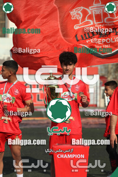 پرسپولیس 2–1 پیروزان تکین ایرانیان
