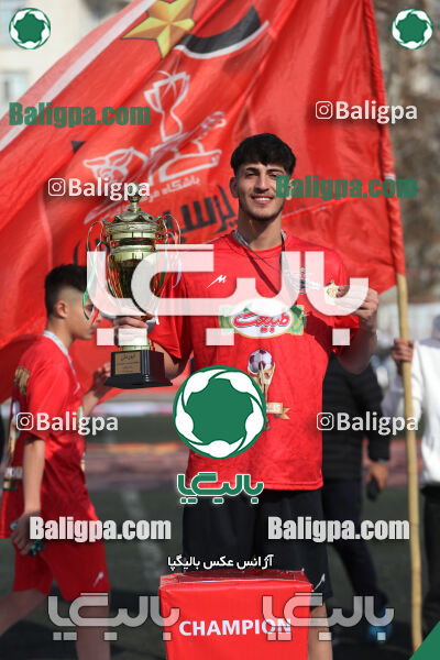 پرسپولیس 2–1 پیروزان تکین ایرانیان