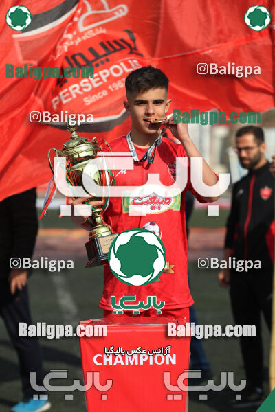 پرسپولیس 2–1 پیروزان تکین ایرانیان