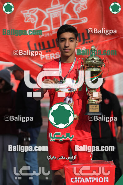 پرسپولیس 2–1 پیروزان تکین ایرانیان