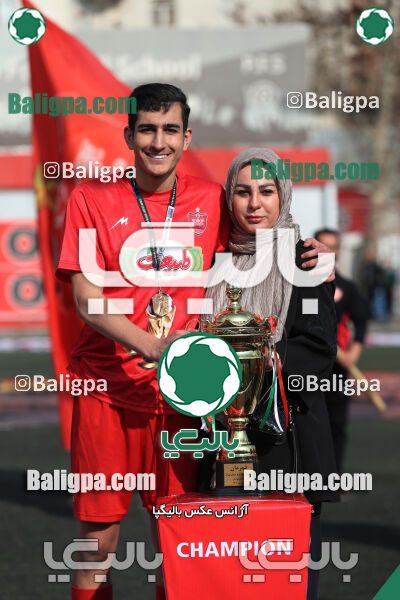 پرسپولیس 2–1 پیروزان تکین ایرانیان