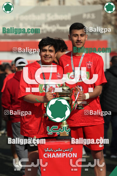 پرسپولیس 2–1 پیروزان تکین ایرانیان