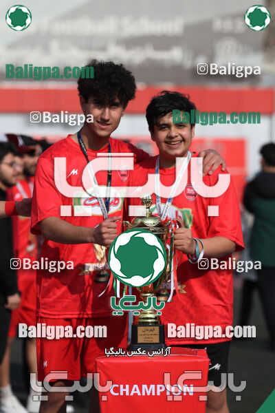 پرسپولیس 2–1 پیروزان تکین ایرانیان