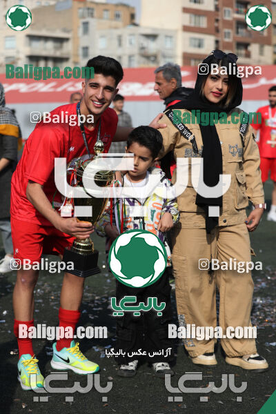 پرسپولیس 2–1 پیروزان تکین ایرانیان