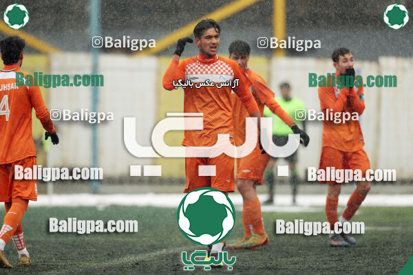 نارنجی پوشان کوهسار 3–0 کیا
