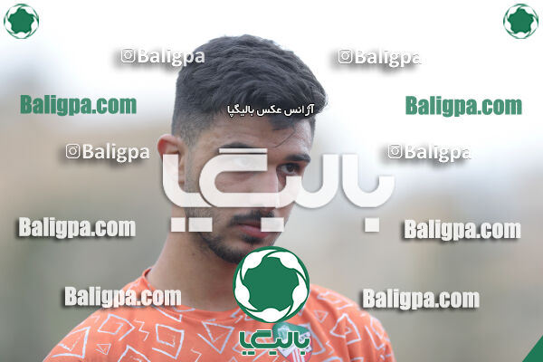 ذوب آهن ۰ - ۰ ایمان سبز