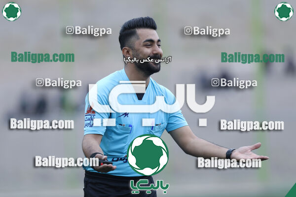 ذوب آهن ۰ - ۰ ایمان سبز