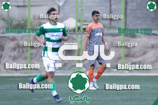 ذوب آهن ۰ - ۰ ایمان سبز