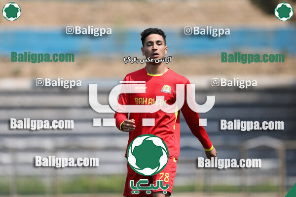آبی پوشان روشن ۲ - ۱ راه آهن