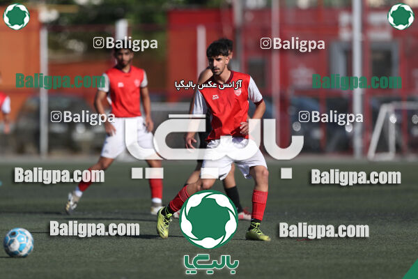 پرسپولیس 4–1 پرسپولیس قائمشهر