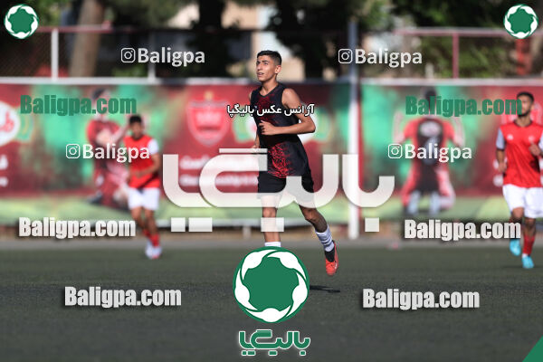 پرسپولیس 4–1 پرسپولیس قائمشهر