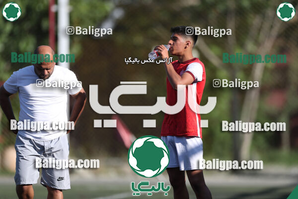 پرسپولیس 4–1 پرسپولیس قائمشهر