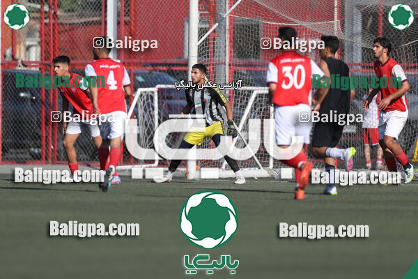 پرسپولیس 4–1 پرسپولیس قائمشهر