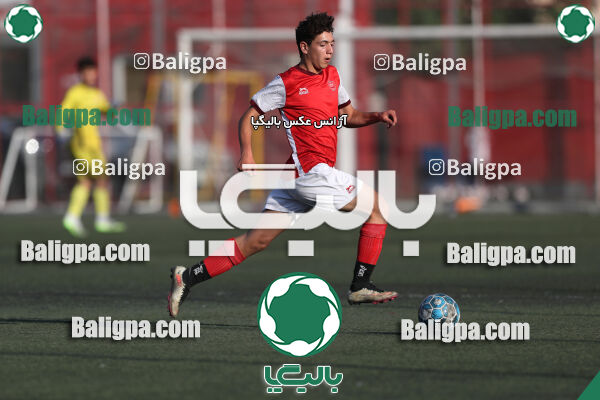 پرسپولیس 4–1 پرسپولیس قائمشهر