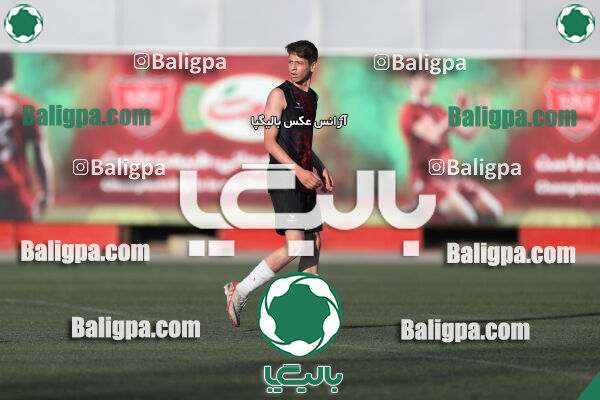 پرسپولیس 4–1 پرسپولیس قائمشهر