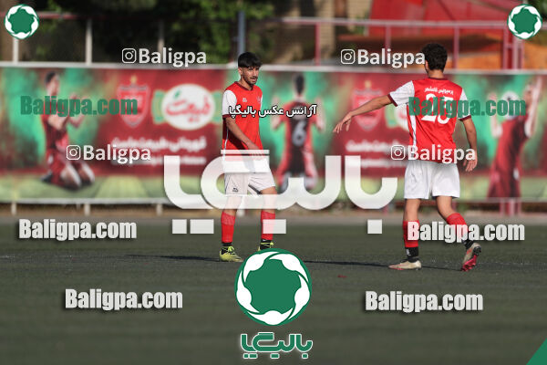 پرسپولیس 4–1 پرسپولیس قائمشهر