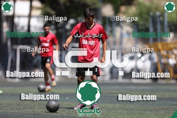 صنعت تهران ۱ - ۳ پارس پایتخت