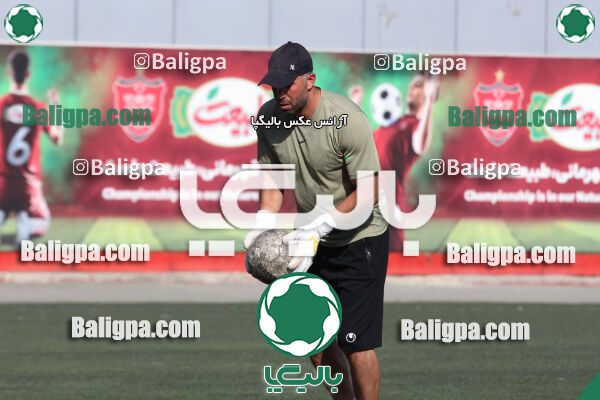 پرسپولیس 4–2 مقاومت