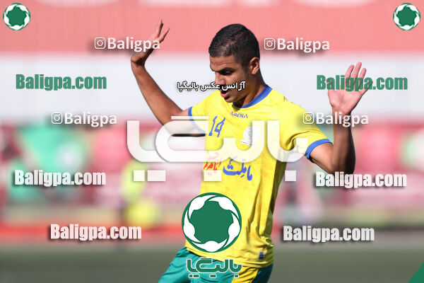 پرسپولیس 4–2 مقاومت