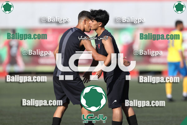 پرسپولیس 4–2 مقاومت
