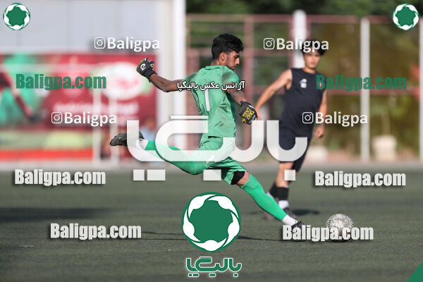 پرسپولیس 4–2 مقاومت
