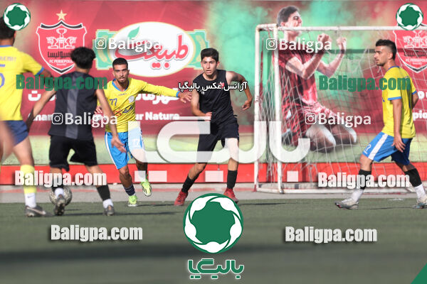 پرسپولیس 4–2 مقاومت