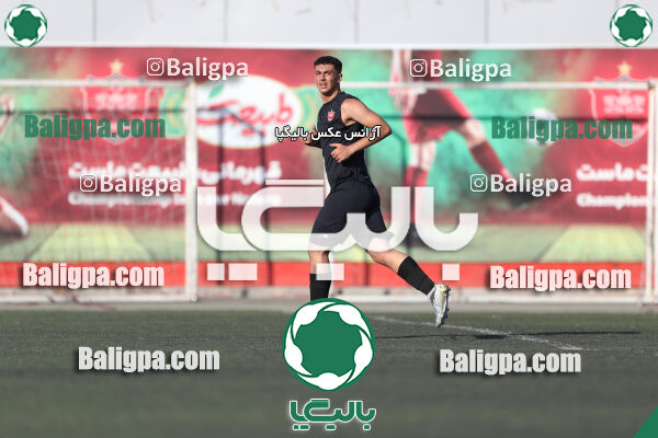 پرسپولیس 4–2 مقاومت