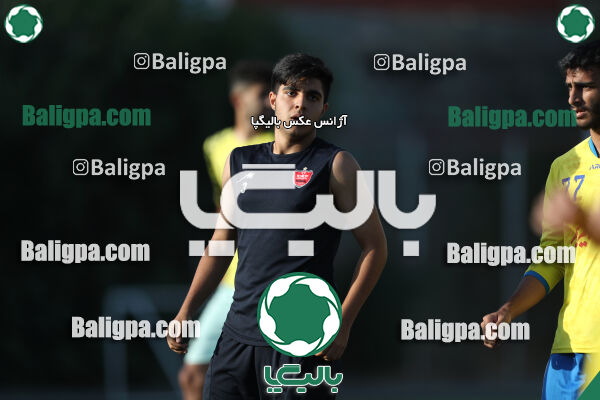 پرسپولیس 4–2 مقاومت