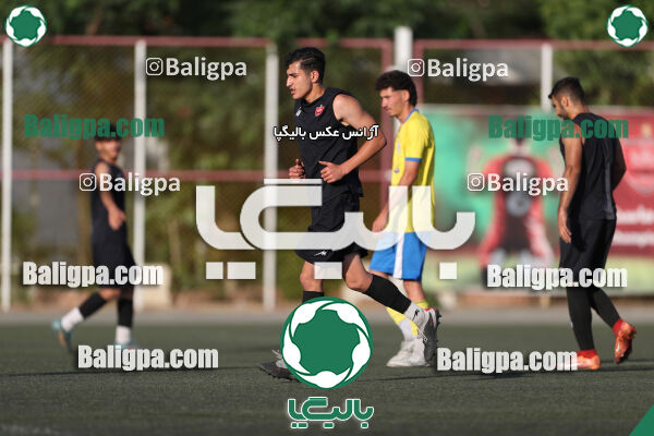 پرسپولیس 4–2 مقاومت
