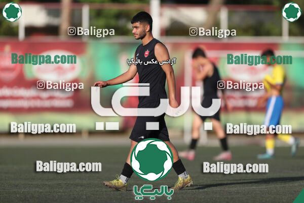 پرسپولیس 4–2 مقاومت