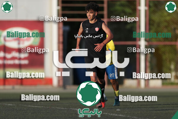 پرسپولیس 4–2 مقاومت