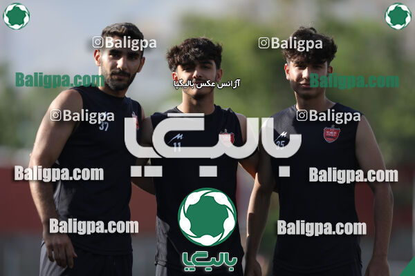 پرسپولیس 4–2 مقاومت