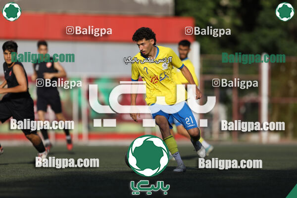 پرسپولیس 4–2 مقاومت