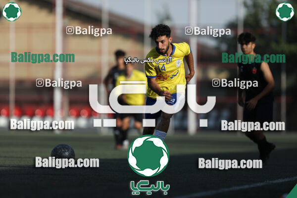 پرسپولیس 4–2 مقاومت