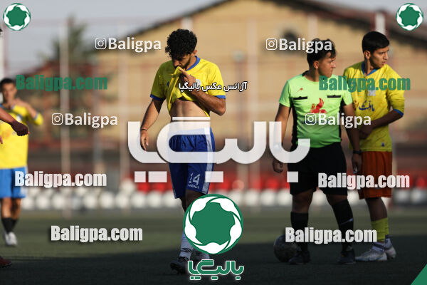 پرسپولیس 4–2 مقاومت