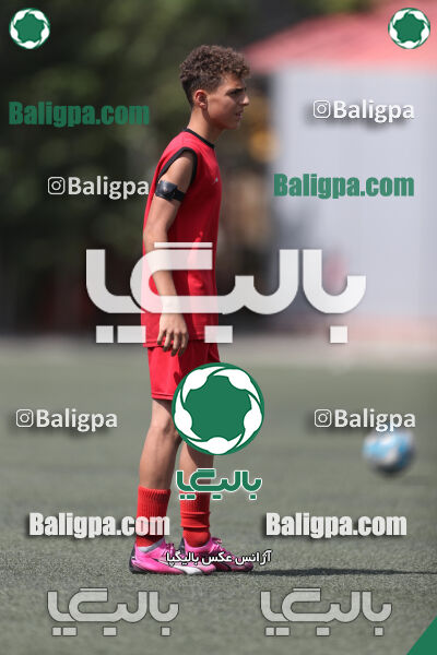 پرسپولیس ۸ - ۱ آرش ری