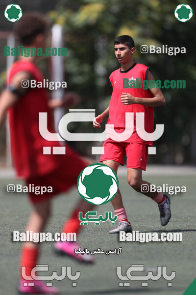 پرسپولیس ۸ - ۱ آرش ری