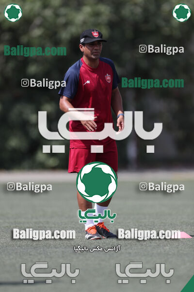 پرسپولیس ۸ - ۱ آرش ری
