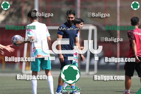 پرسپولیس ۸ - ۱ آرش ری